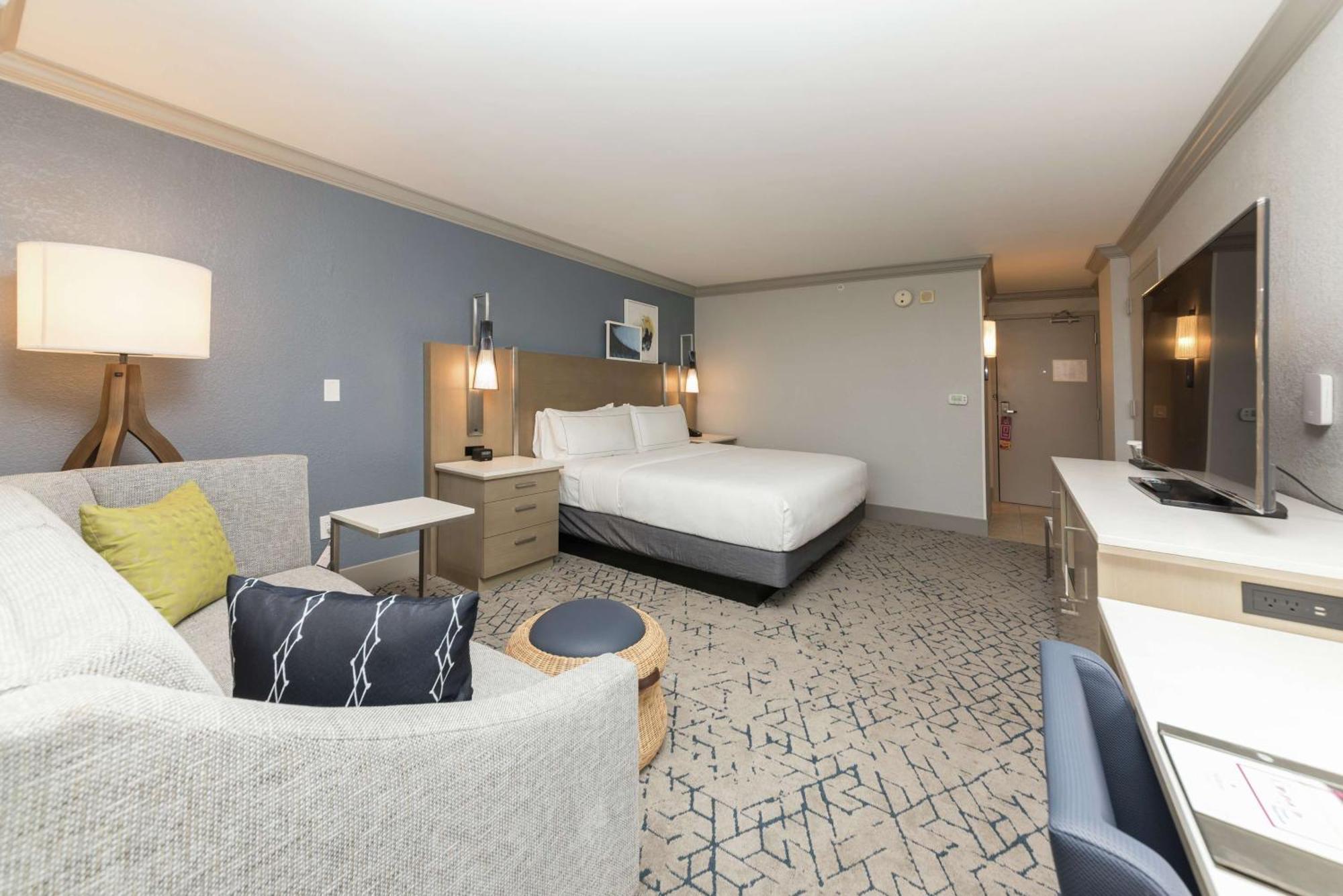 Hilton Melbourne Beach Oceanfront Exterior photo