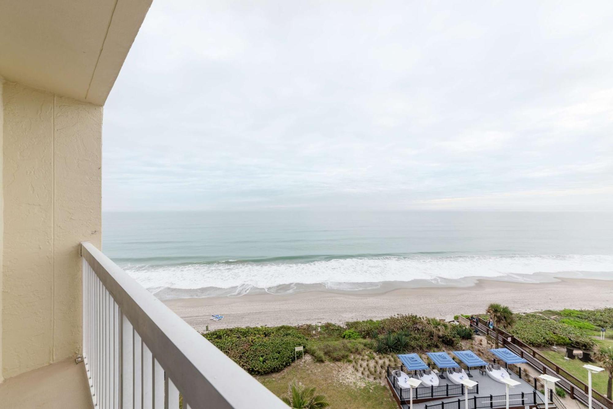 Hilton Melbourne Beach Oceanfront Exterior photo