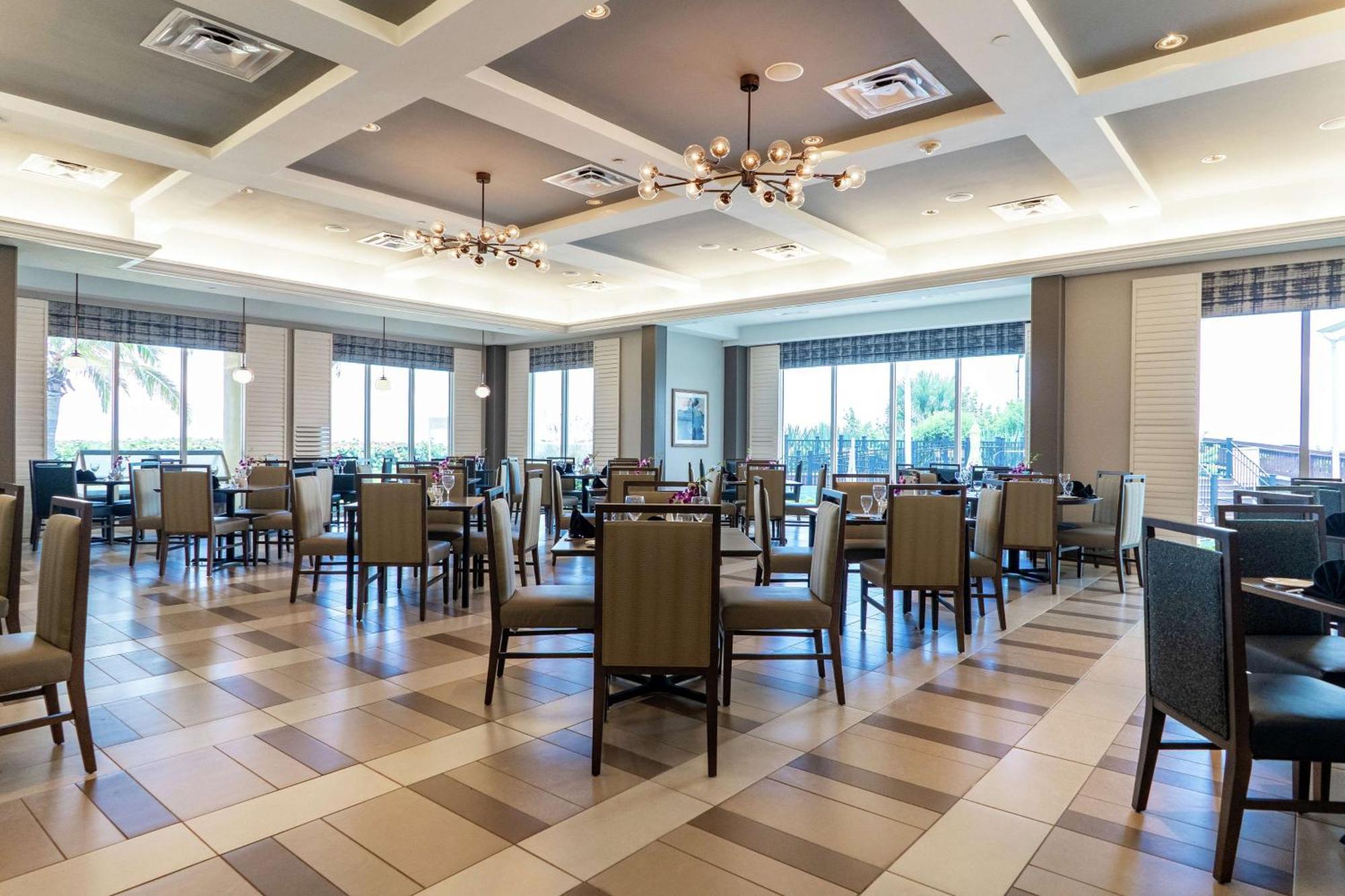 Hilton Melbourne Beach Oceanfront Exterior photo