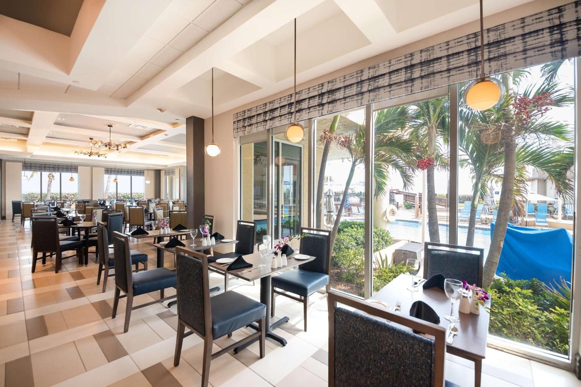 Hilton Melbourne Beach Oceanfront Exterior photo
