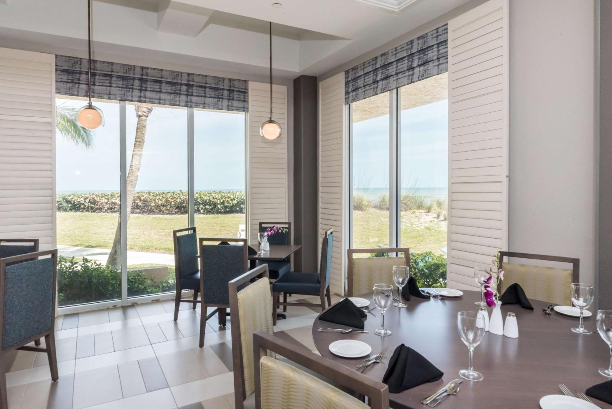 Hilton Melbourne Beach Oceanfront Exterior photo